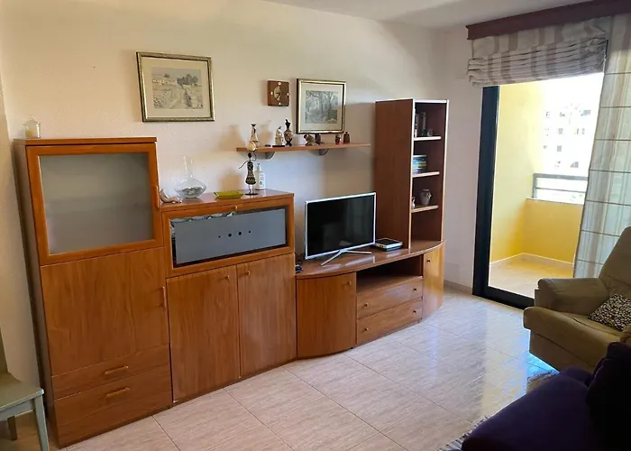 Duplex. 3 Bedrooms And Terrace アパート エル・メダノ